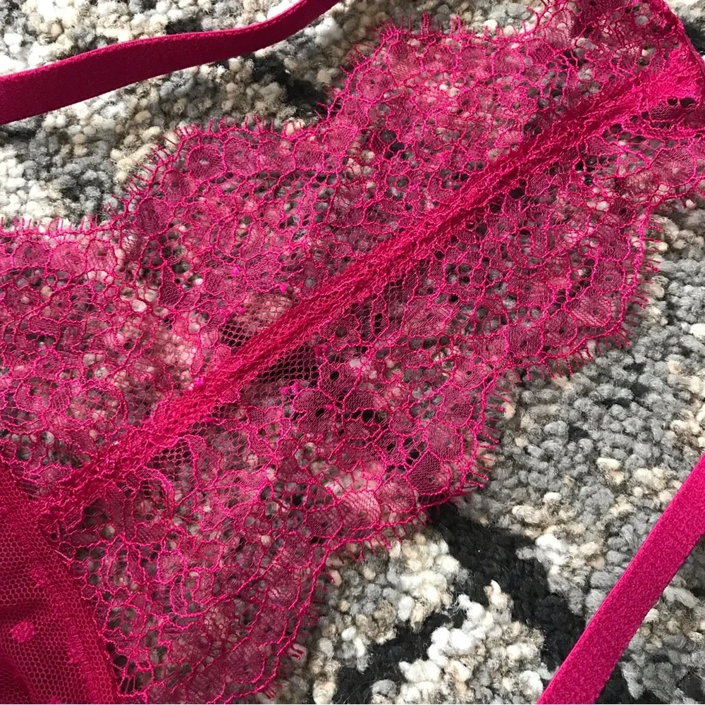 💙Victoria’s Secrets Racerback Bra